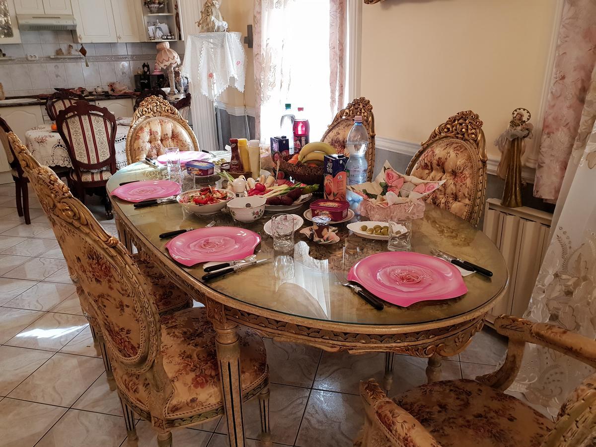 Adam Apartmanhaz Lägenhet Szeged Exteriör bild