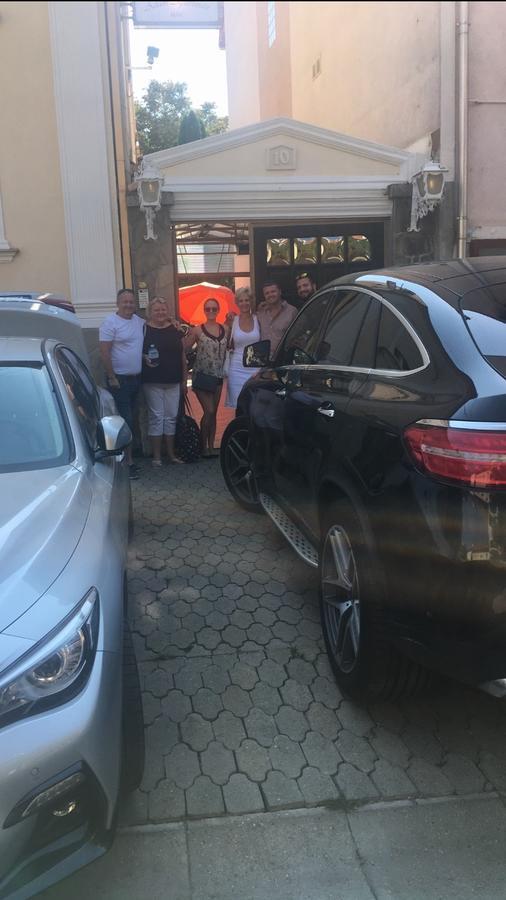 Adam Apartmanhaz Lägenhet Szeged Exteriör bild